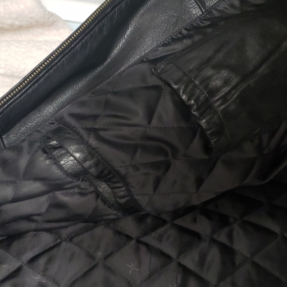 leather jacket from macys. one owner - Picture 5 of 11